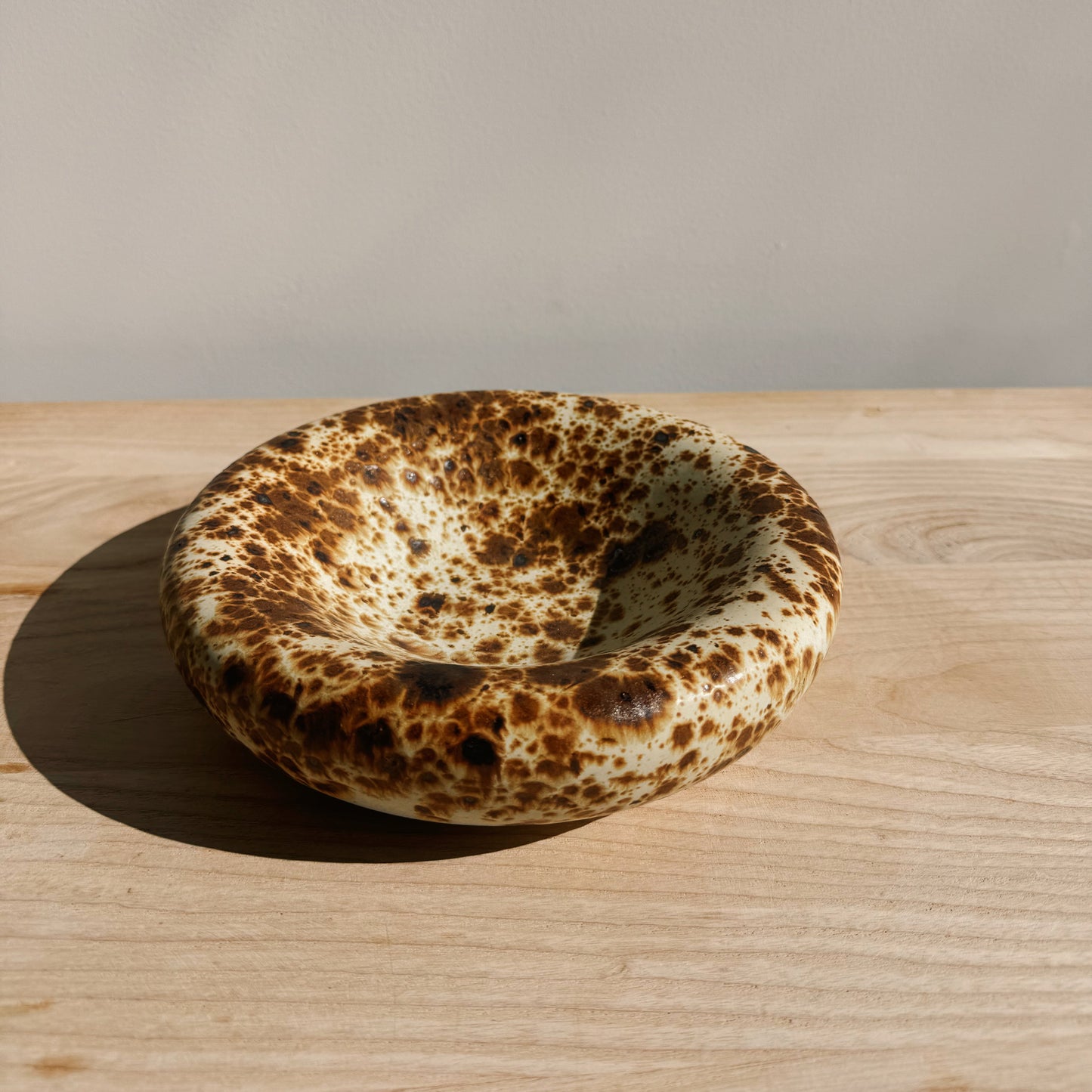 CASA AZUA BEIGE PLATE, BUBBLE PLATE, DINNER PLATE, MODERN CERAMIC PLATE, MODERN CERAMIC BOWL, BUBBLE BOWL, CHUBBY BOWL, JEWELRY TRAY.