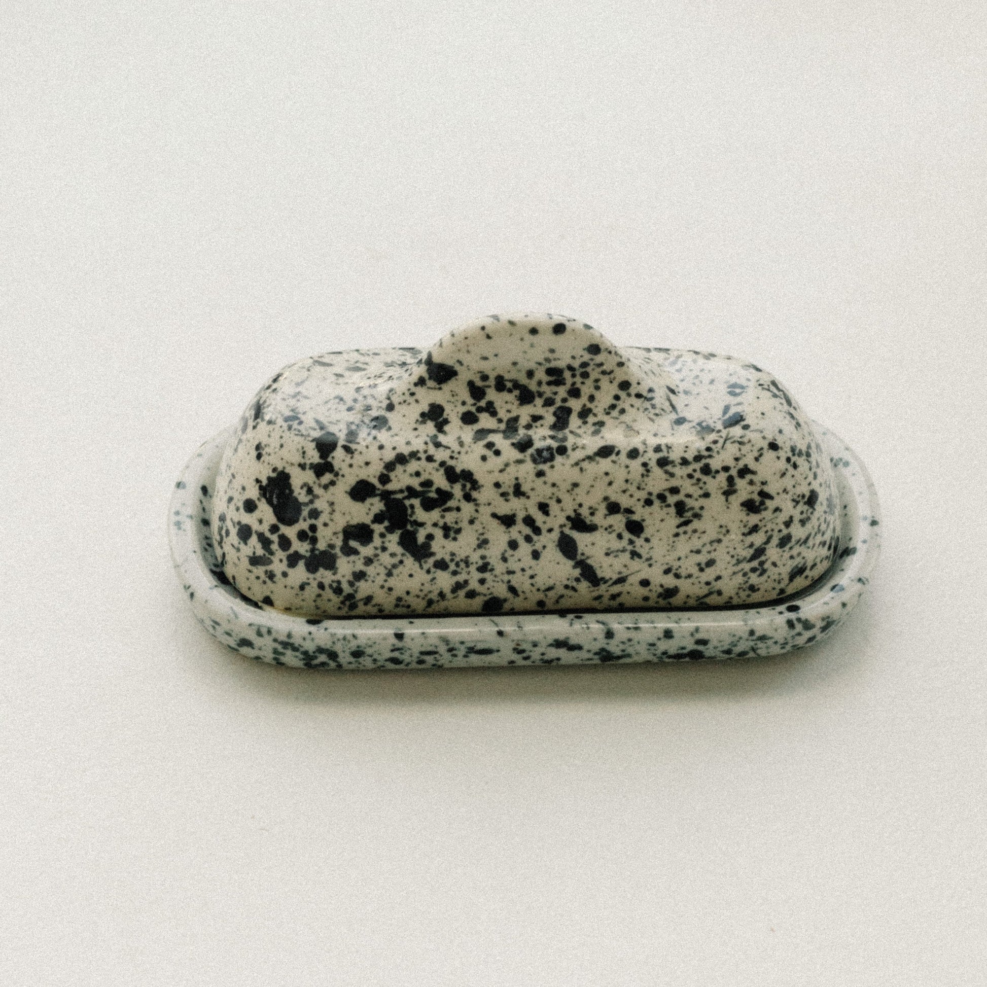 Handmade ceramic butter dish, black and white, speckles butter dish, stoneware, casa azua, tabletop.