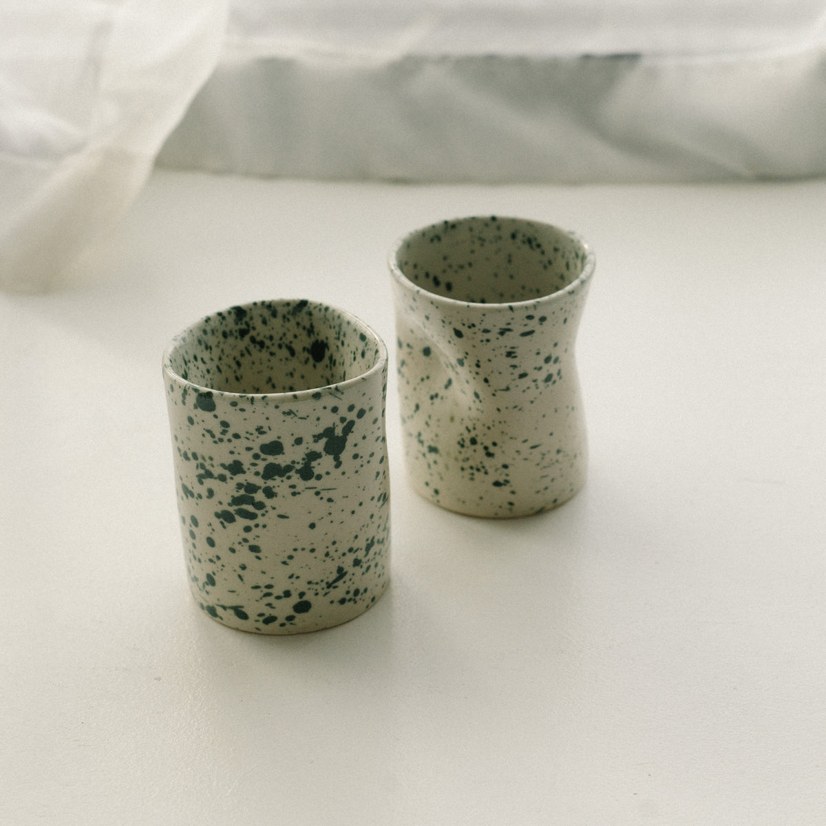 Handmade ceramic coffee cup, iced latte cup, 16 oz cup, stoneware, pink ceramics. Casa Azua.